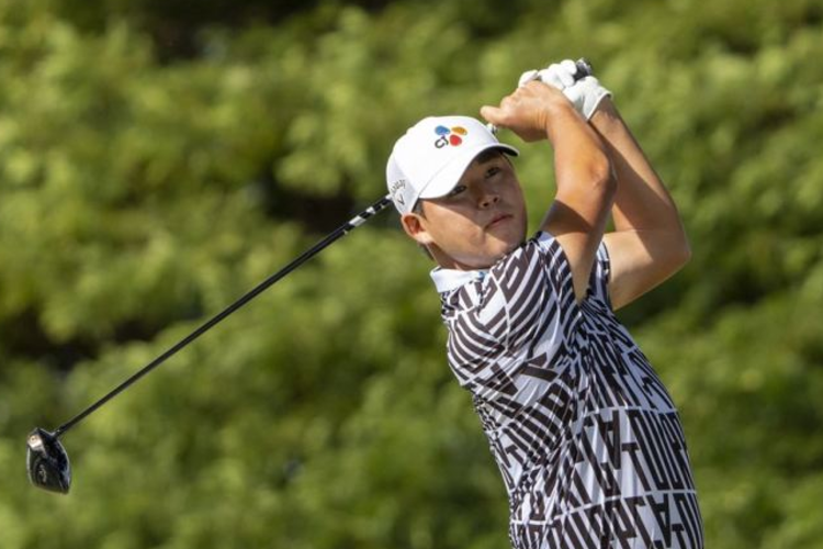 Kim Si-woo ชาวเกาหลีได้รับชัยชนะในอาชีพที่ 4 ของ PGA Tour ที่ฮาวาย